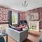 Harbour House - Central Location with Free Parking