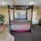 Town House Inn and Suites - Elmwood Park