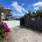 VILLA MAGIC - stunning ocean view, pool & Starlink internet