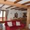 Luxueux chalet ensoleillé, ski aux pieds, près des pistes et du centre. - FR-1-464-169