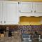 Peaceful & Elegant Sleeps 16 with Pool Near Mall