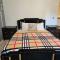Peaceful & Elegant Sleeps 16 with Pool Near Mall