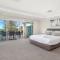 Unit 19 - - 3 Bed Part Ocean View