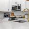 5BR 3BATH 6BEDS Boston Home - Бостон