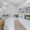 5BR 3BATH 6BEDS Boston Home - Бостон