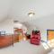 Charming Lovell Farmhouse - 17 Acres with Mtn Views!