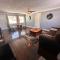 A huge Sprawling House on a large lot -15 minutes to St Louis - بيلفيل