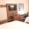 Holiday Inn Express and Suites Surrey, an IHG Hotel - Surrey