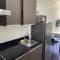Studio for 4 with 300MBS internet at heart of Makati