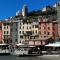 Azzurra, sulla Calata di Portovenere