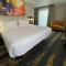 La Quinta Inn & Suites by Wyndham Yakima Downtown - Yakima