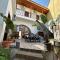 MAGIC MOON guest house