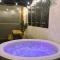 Cabin of Light - Hot Tub, Sauna, Massage Chair, BBQ, Games, Beach - Monkwearmouth