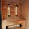 Cabin of Light - Hot Tub, Sauna, Massage Chair, BBQ, Games, Beach - Monkwearmouth