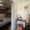 Two-Bedroom Cosy Country Lodge with Private Patio - Greenhithe