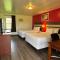 Thruway Holiday Motel
