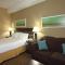 Holiday Inn Express Hotel & Suites Vernon by IHG