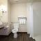 Holiday Inn Express Hotel & Suites Vernon by IHG