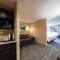 Holiday Inn Express & Suites Riverport Richmond - Richmond