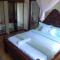 DISCOVERY COURTS HOTEL