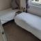 3 Bedroom caravan St osyth beach holiday park with free WiFi and parking - Great Clacton