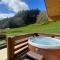 Bothy Cabin -Log cabin in wales - with hot tub - Newtown