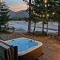 The River House- Riverfront Cabin-hot tub, gazebo!