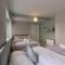 Chic Central Birmingham Jewellery Quarter Apartment With Free Wifi, Parking and Keyless Access, 4 beds