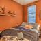 1850s historic Row House 7min train to NYC with private backyard - Jersey City