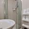 Spacious Central 3BR Flat for Groups Visiting Birmingham with Keyless Check-In, Free WiFi and Parking