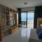 The Mayfair Village apto 305