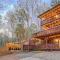 Near Downtown Helen - HotTub, Sauna, Game Room, Fire Pit