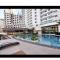 Condo in Makati studio type fast wifi Netflix - Manila