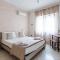 Napoli Fly Guest House 290