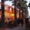 Luxury Stay at Mackenzie Beach with Private Parking and Balcony