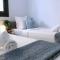Luxury Stay at Mackenzie Beach with Private Parking and Balcony