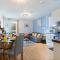 247 Serviced Accommodation in Telford 2 BR Apartment
