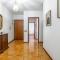 Lucca Bright Apartament with Balcony and Parking