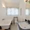 White Oaks Villas