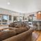 New Listing - Doc's Place - Beautiful Hot Tub Views - ليدفيل