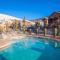 Studio 107 at Perfect Location w Pool & Hot Tub - Crested Butte