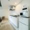 bHOTEL Arts Dobashi - New Studio Apt in the City Center for 6Ppl