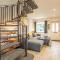 Delightful CENTRAL Duplex - 2 Mins To Station