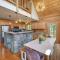 Berkshire Vacation Rentals: Great Barrington Cabin Sleeps 14 Walk To Town - Great Barrington