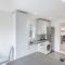 Refurbished High Spec CENTRAL Family Home