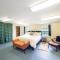 Berkshire Vacation Rentals: Renovated Five Bedrooms In Historic Williamstown