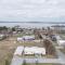 3 bed 2 bath with office room-with futon bed on Weiss Lake - with community ramp & dock