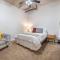 3BR 2BA Luxury Historic Loft With Gym by ENVITAE