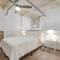 2BR 2BA Spacious Historic Loft With Gym by ENVITAE