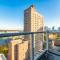 3BR Luxury Glass Apartment With Views Pool & Gym - شيكاغو